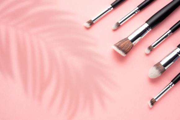 Pretty Brushes: Elevating Artistry Through Precision Cosmetic Tools